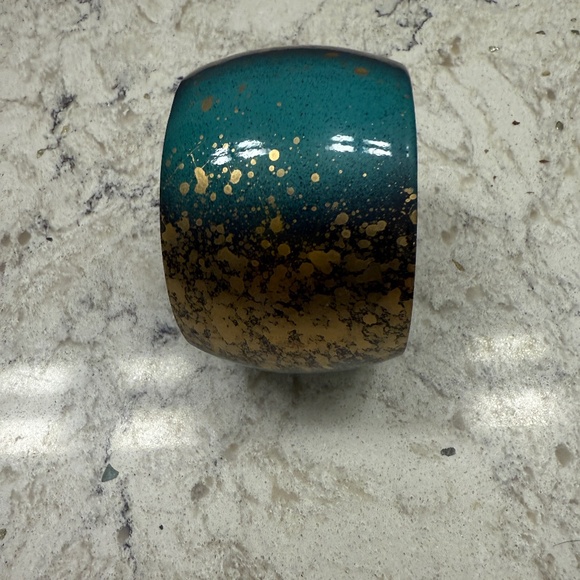 Oversized Bracelet with teal and gold splattered design - Picture 1 of 6